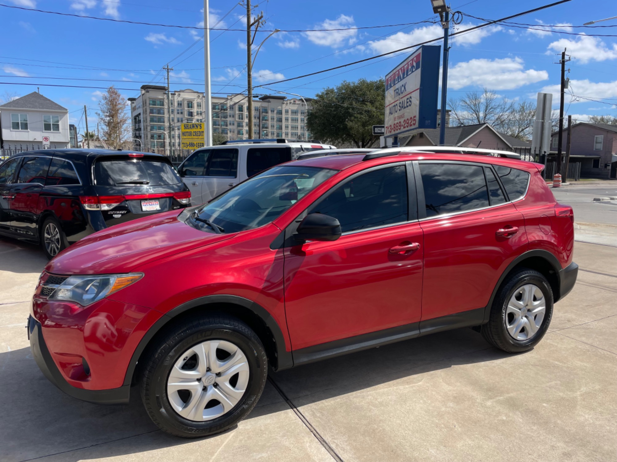 photo of 2013 Toyota RAV4 LE FWD